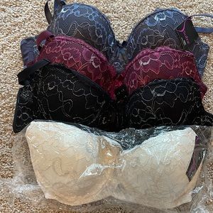 Bundle of FOUR lace push up underwire bras